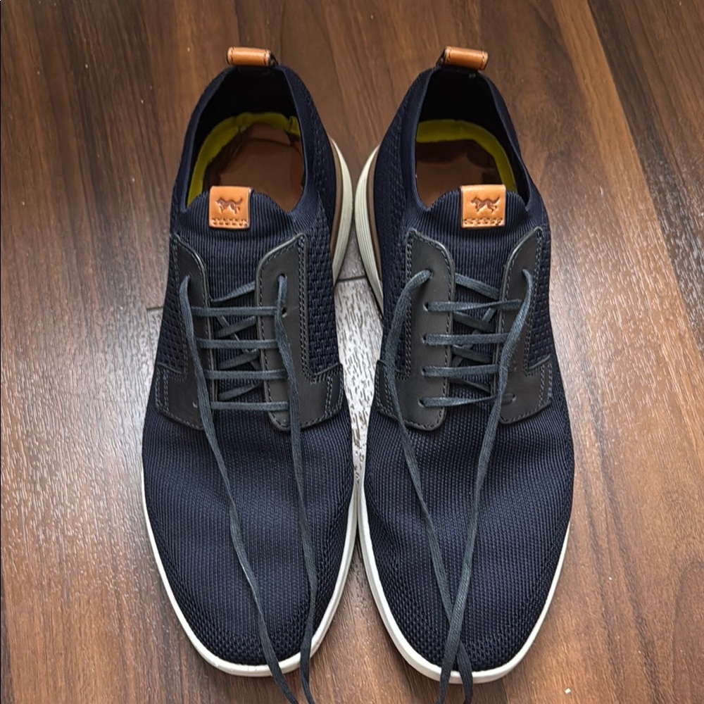 Wolf & Shepherd SwiftKnit™ Derby